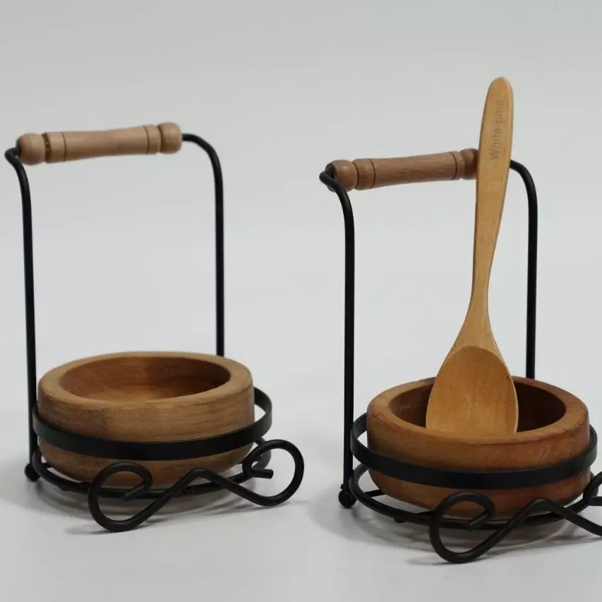 جاقاشقی کنار گاز